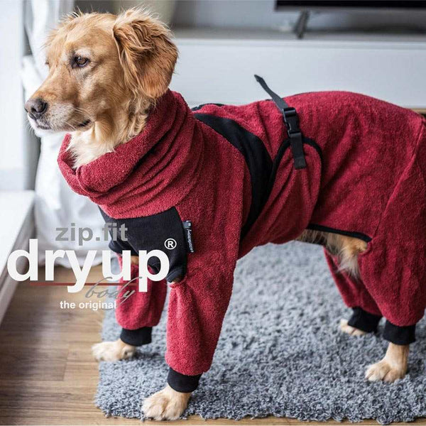 DRYUP BODY® Bordeaux-Rot Hundebademantel mit Rollkragen – trocknet Ohren & Hals deines Hundes für extra Schutz