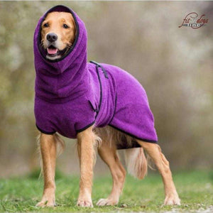 Hundebademantel Lila – Trocknet deinen Hund schnell und schützt vor Erkältungen und Schmutz