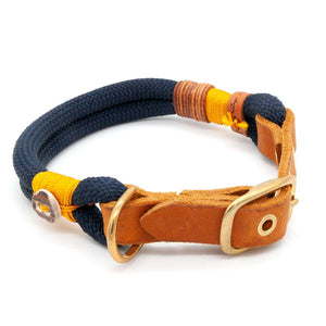 #T-HB-SC-10-MID, Hundehalsband Blau Tau Schnalle 10 mm doppelt gelegt mit edler Fettlederschnalle – robust – handgefertigt