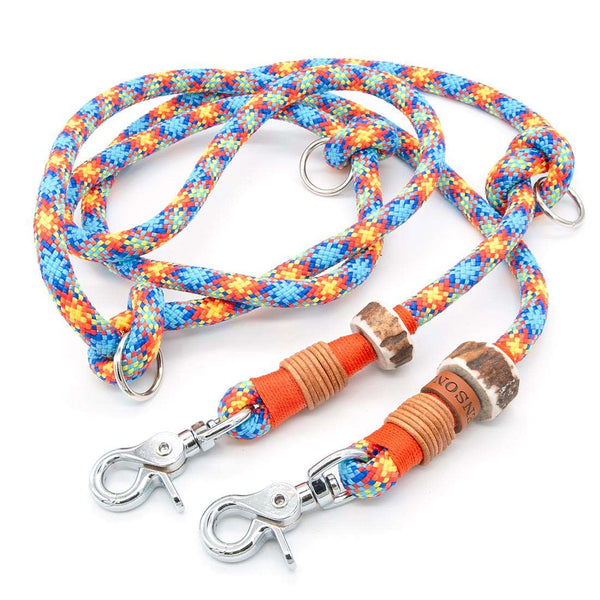 Hundeleine Joyful Orange aus robustem Tau, stilvollem Takling und stabilen Karabinern