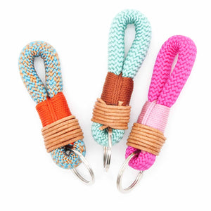 Handgefertigter Schlüsselanhänger "Little" – hochwertiges Unikat für dein Outfit.