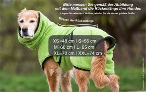 Original DRYUP Cape in Hell-Grün – Hundebademantel für drinnen und draußen, perfekt für nasse Abenteuer.