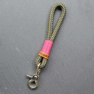 Schlüsselanhänger 'Liebelei' | Grün-Pink - KENSONS for dogs